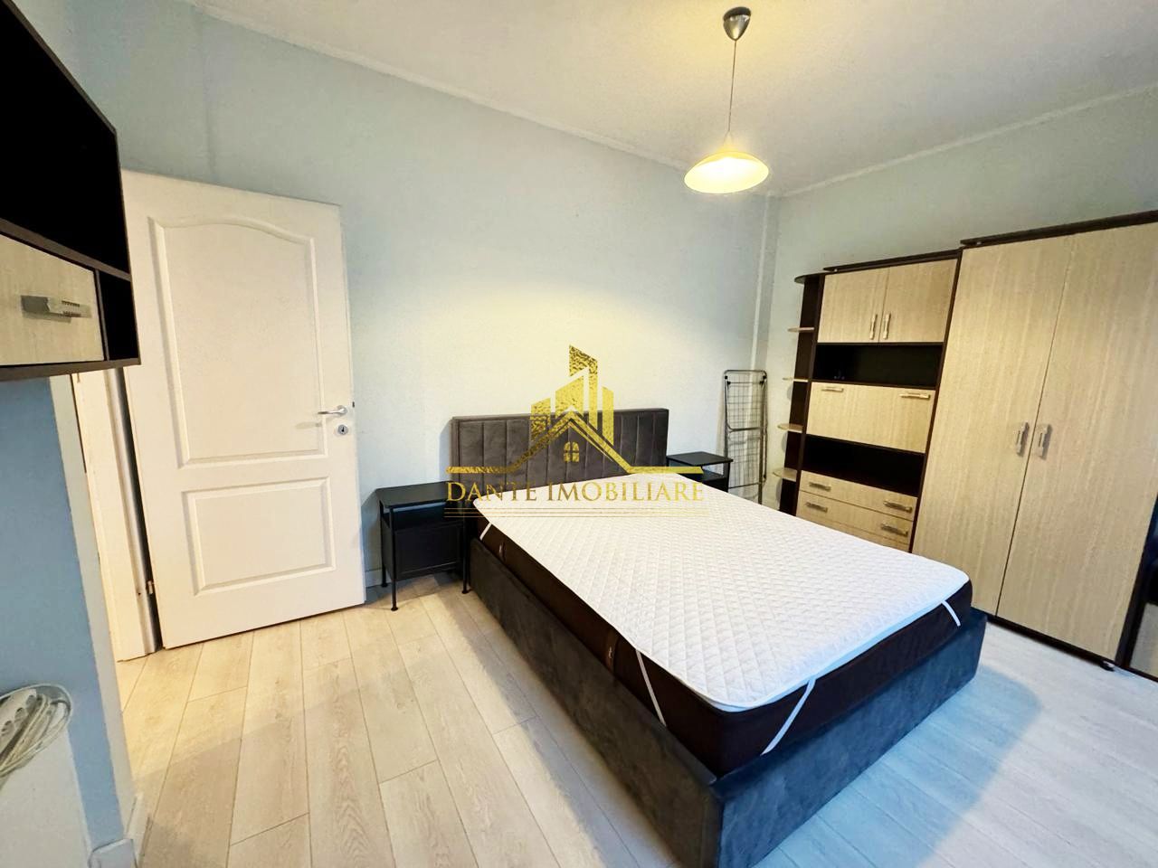 3 camere, modern, spatios, balcon, parcare, Andrei Muresanu - Poză 4