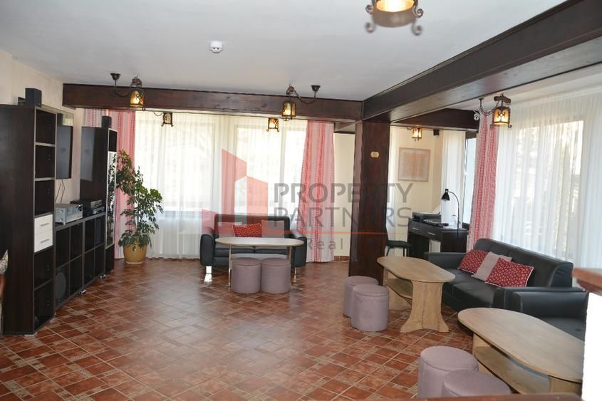 Pensiune la cheie de vânzare în Bran – Afacere cu 10 camere plus piscina - Poză 8