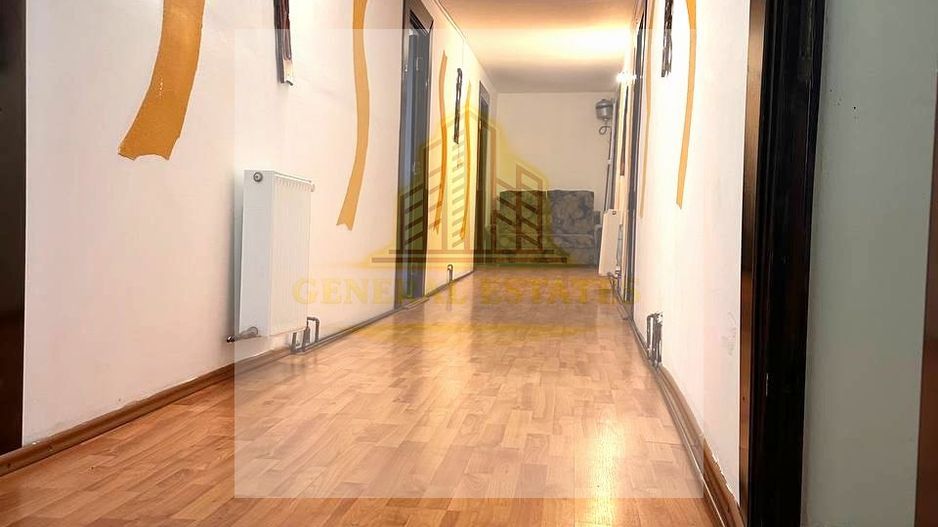 Vila de vanzare in Parcul national Piatra Craiului - Poză 7