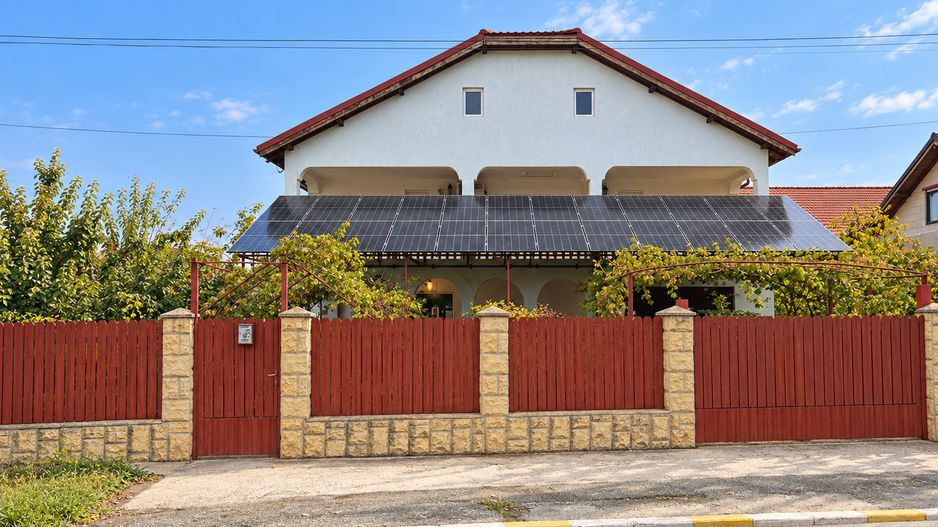 Casă independentă energetic | 387 mp construiți | Teren 1.400 mp - Poză 2