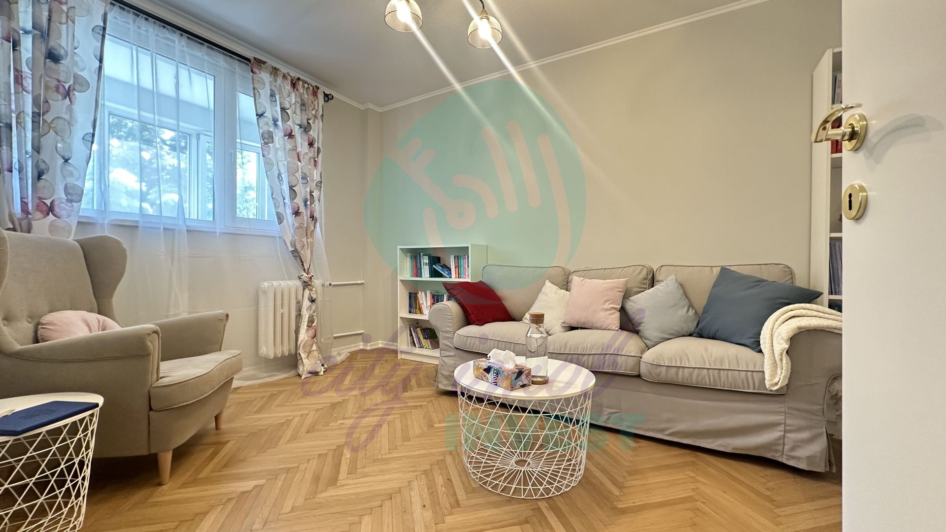 ACASA - unde infloresc teii - Poză 1