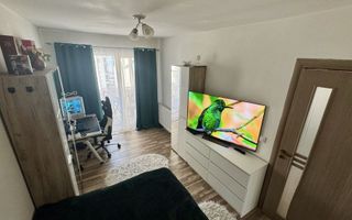 Apartament cu 3 camere decomandate, Baciu, zona Petrom - Poză 5