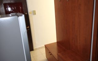 2 camere, vis a vis de Spitalul Judetean, ideal pentru doctori sau studenti - Poză 12