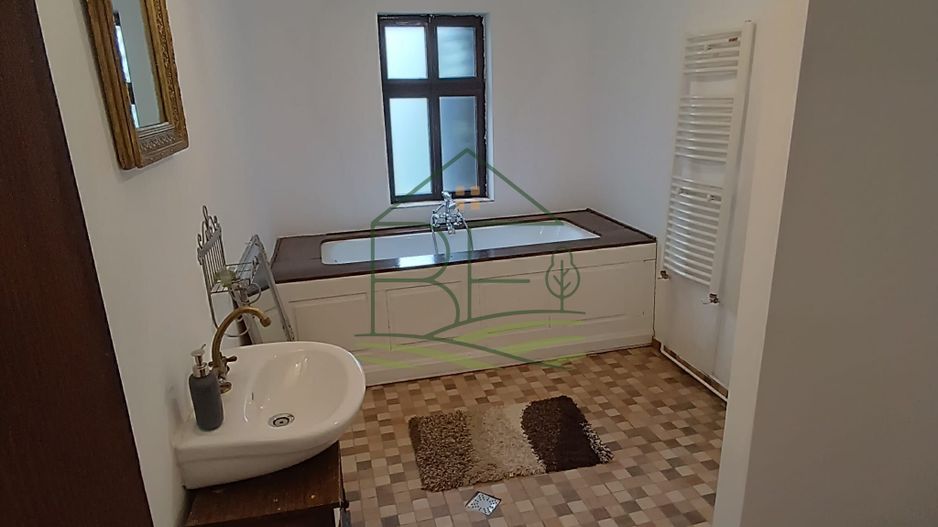 Casă  de închiriat in Centrul Istoric - Poză 11