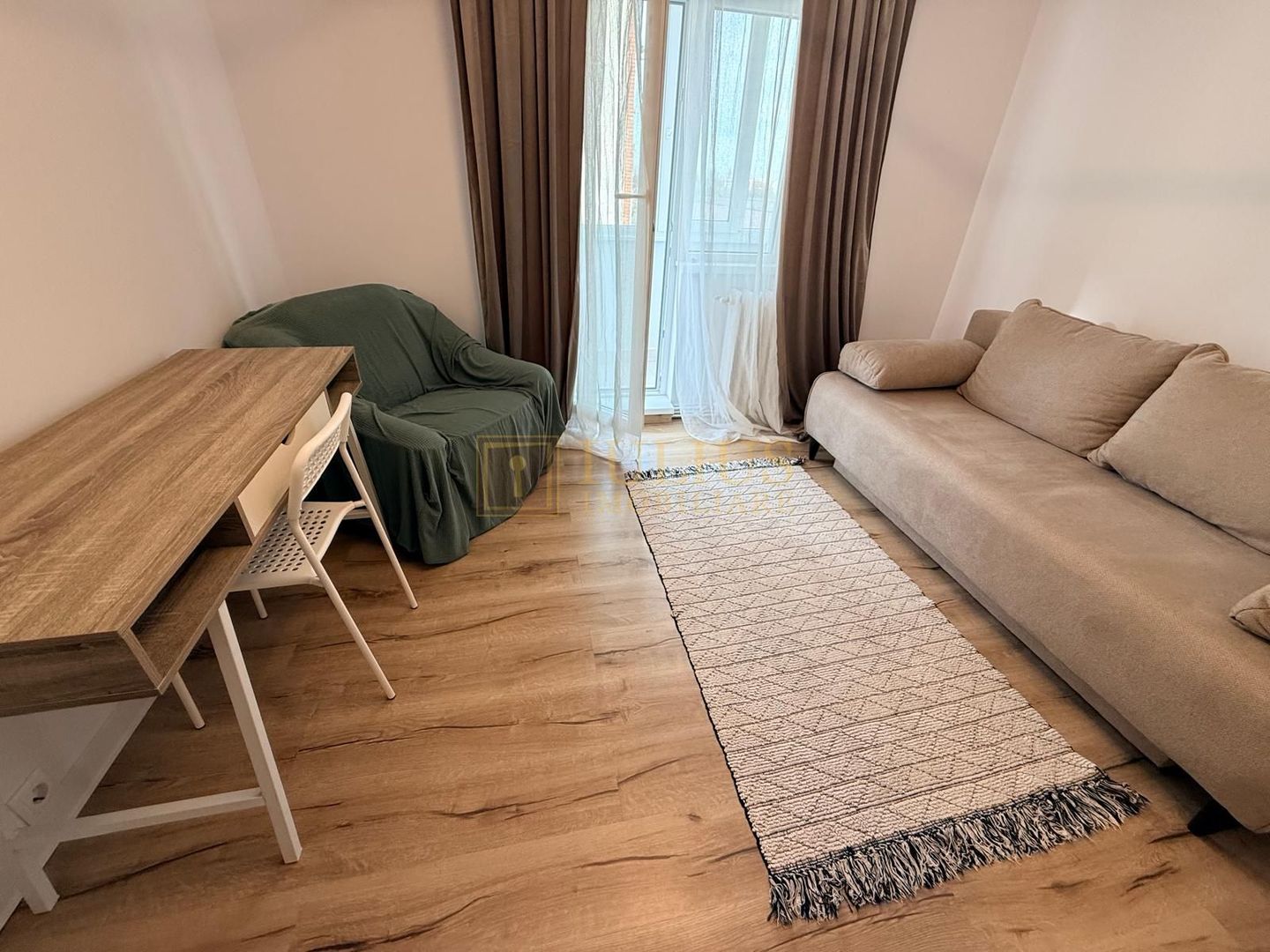 3 camere: 2 dormitoare, vis a vis de Uranus Plaza, apartament superb! - Poză 6