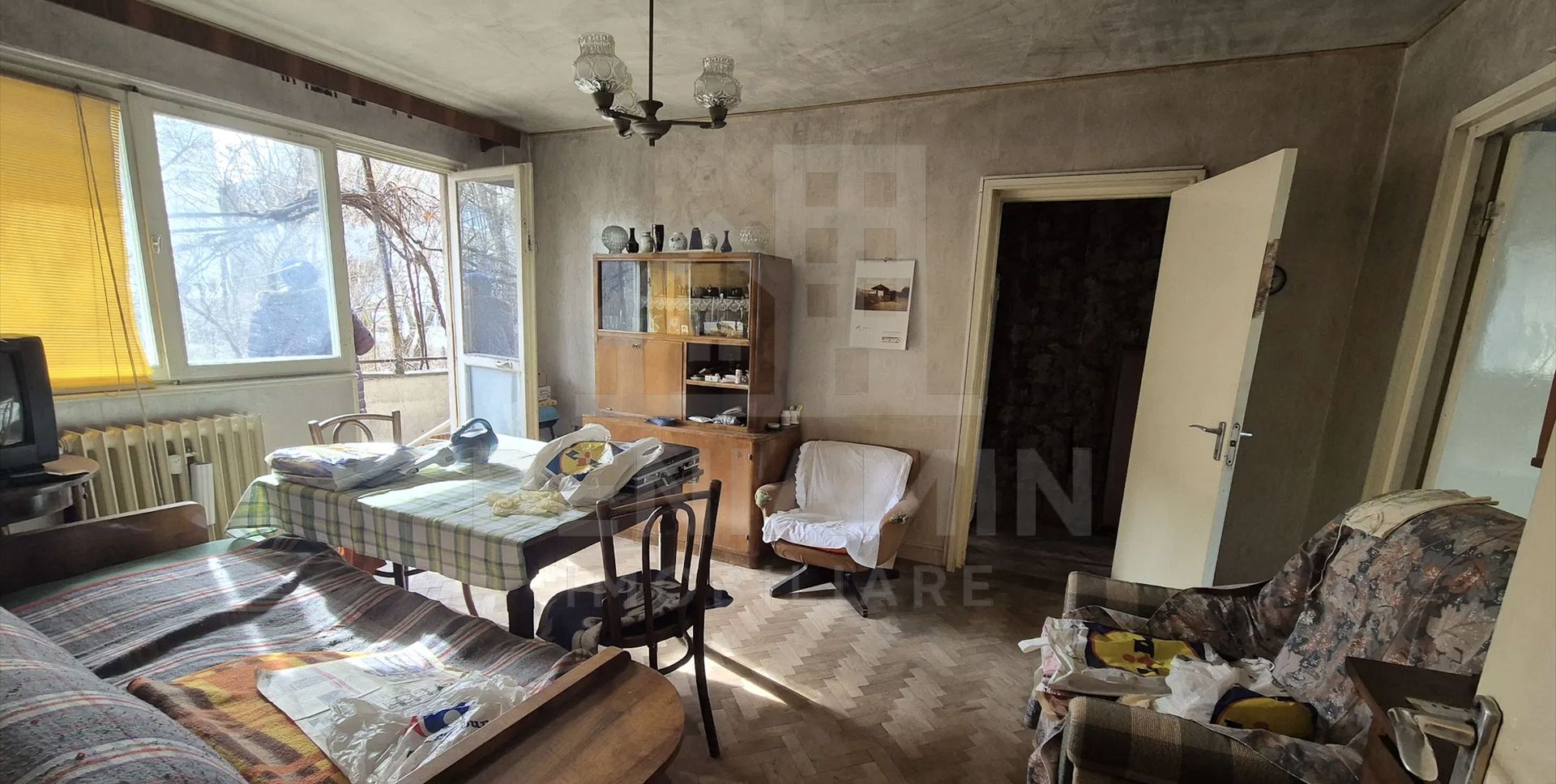 3 camere - 70.4mp - etaj 1 - invesitie - zona linisita - Astra - Poză 1