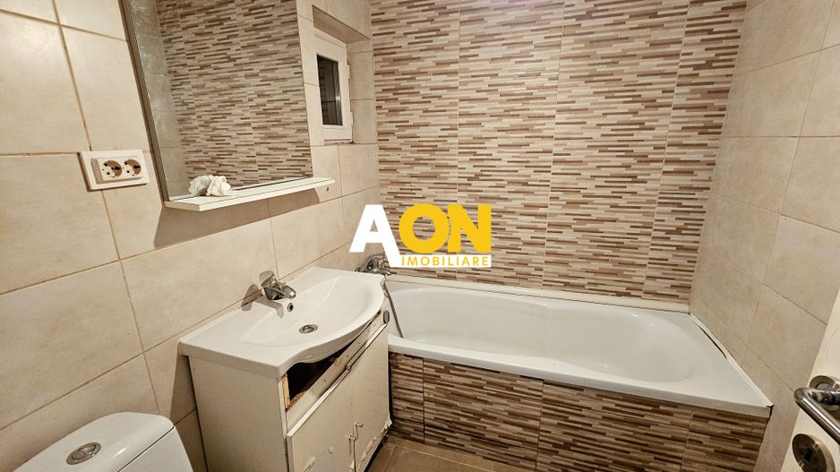 Casa de locuit si spatiu comercial, Cetate - Poză 7