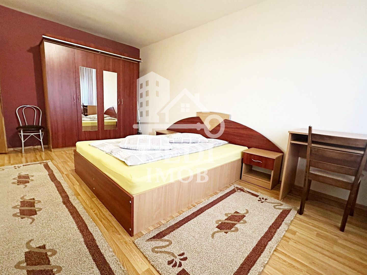 Apartament cu 3 camere de inchiriat Decebal, Oradea - Poză 1