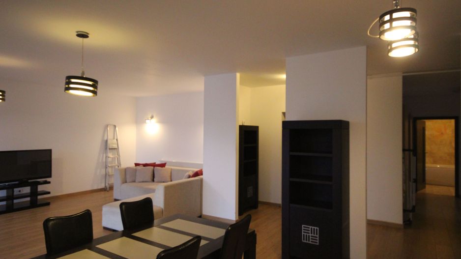 Spațios 4 camere, zona Braytim - Poză 10