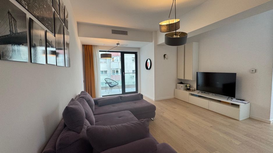 2 camere| TERASA 24MP | PIATA VICTORIEI- BANU MANTA-1MAI - Poză 5