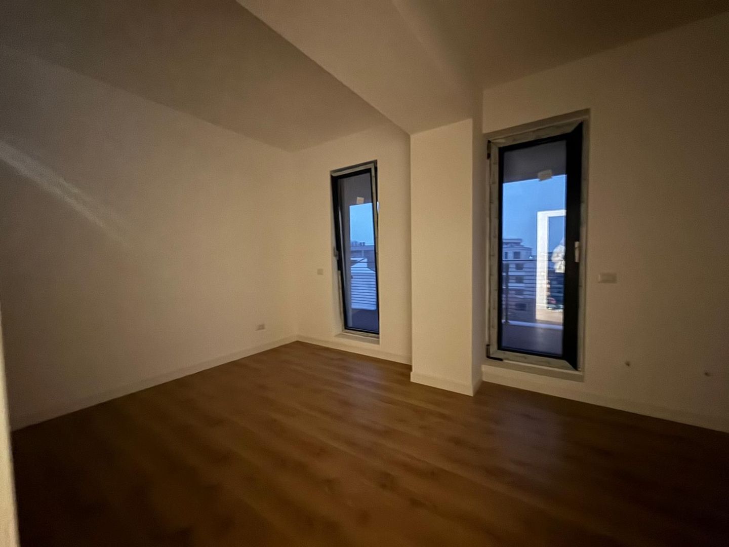 4 camere 130mp  +TERASA + 1 loc de parcare|| HERASTRAU - Poză 7