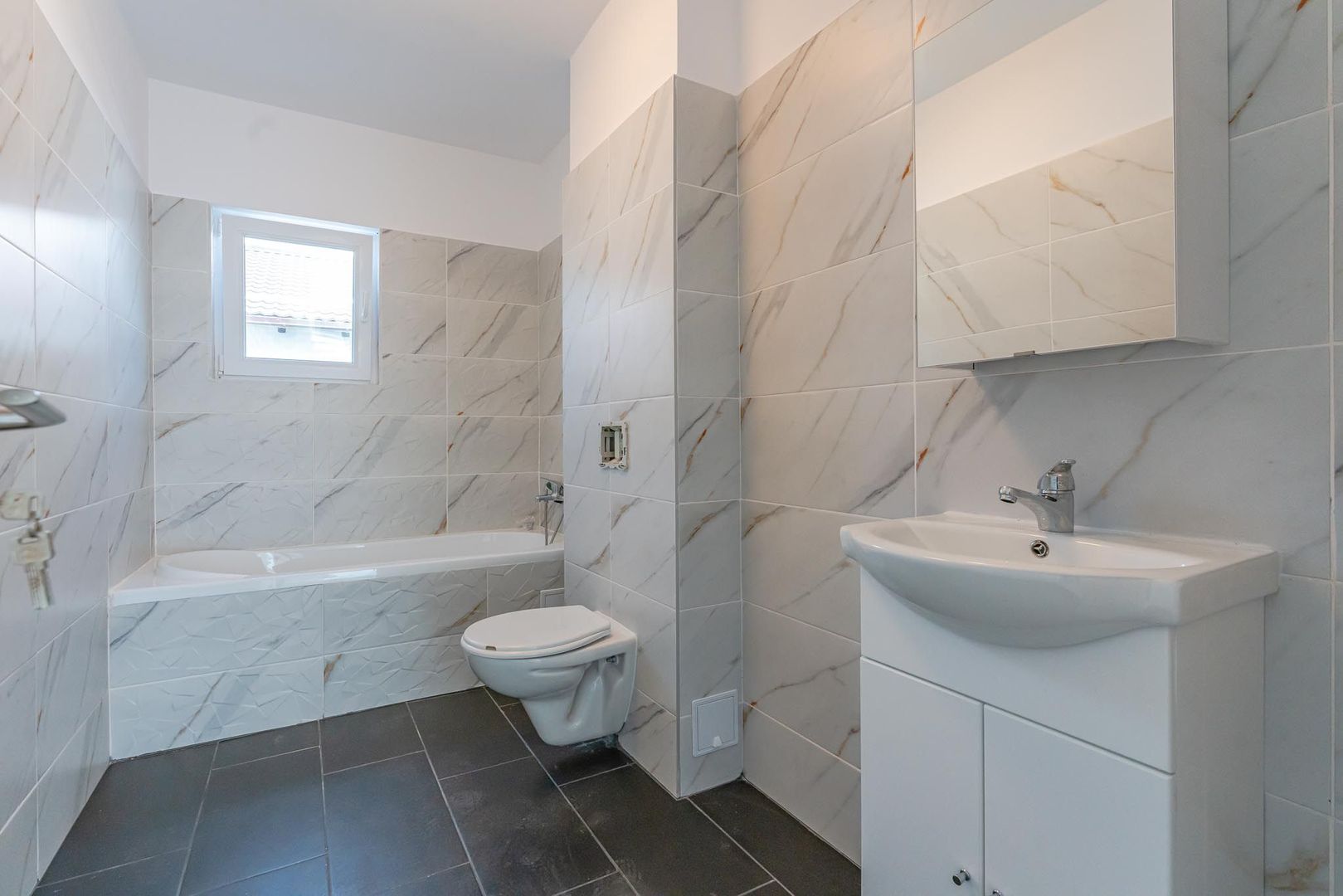 Casa de închiriat în Sânpetru - bucatarie mobilata si utilata - Poză 10