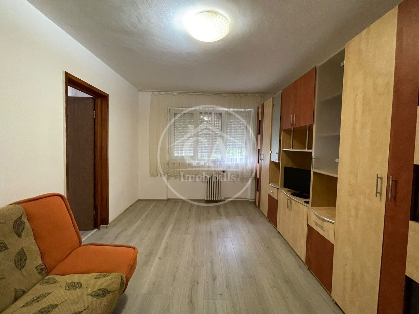 Apartament de vânzare cu 2 camere în zona Rogerius, Oradea - Poză 2