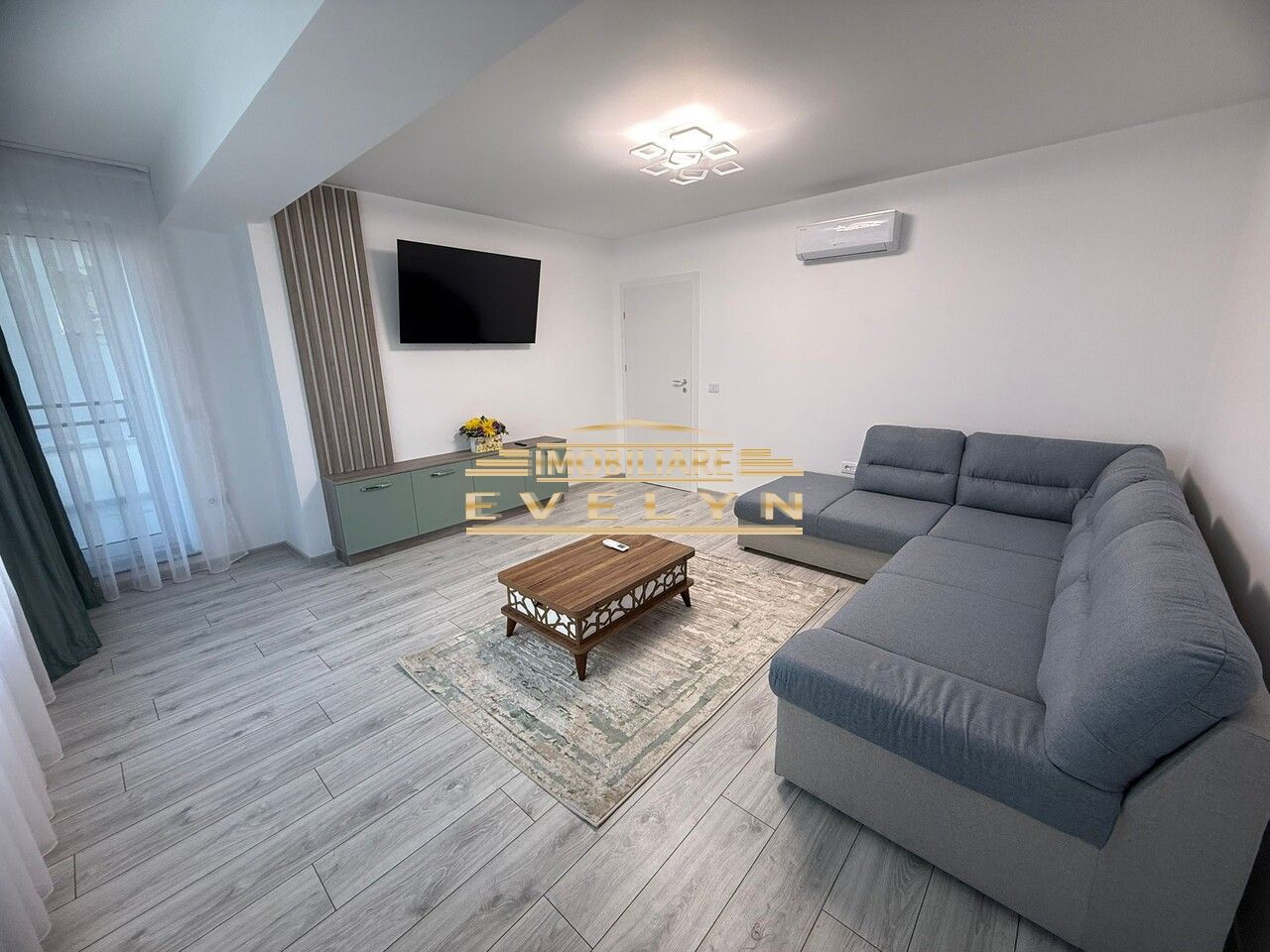 Inchiriere apartament 2 camere – Bloc nou, Zona Piața Mare (Războieni) - Poză 1