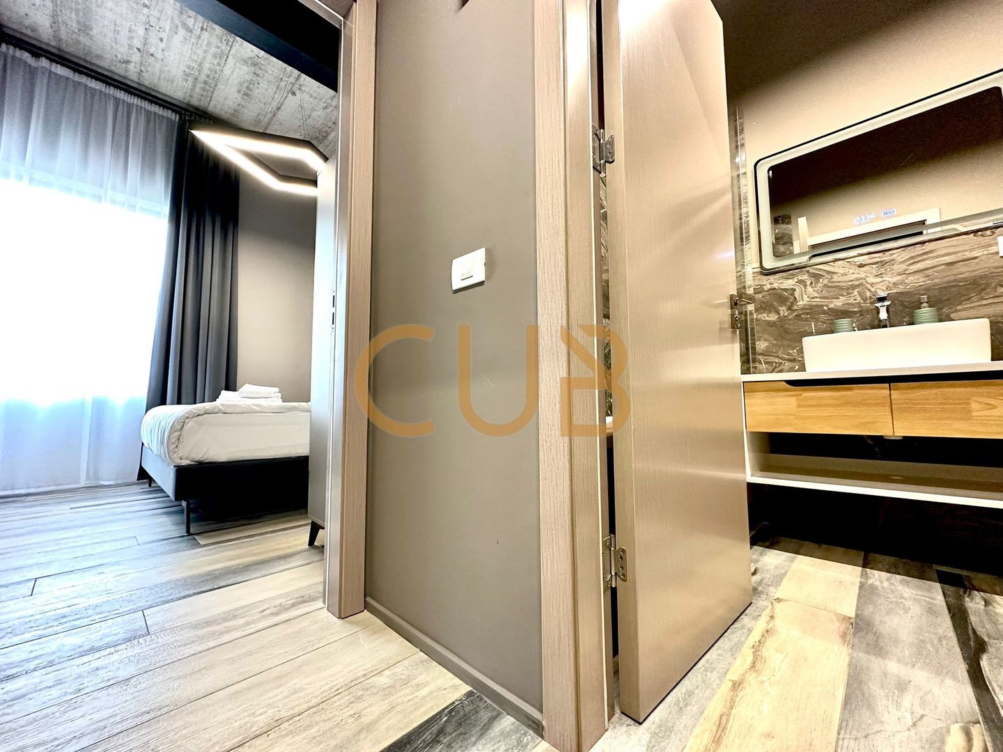 2cam DEOSEBIT | bloc nou,parcare,centrala,AC | Zona CENTRALA/CENTRU - Poză 12