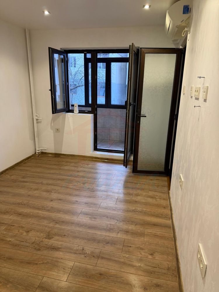 De vânzare apartament 1 camera - IREG - Poză 4