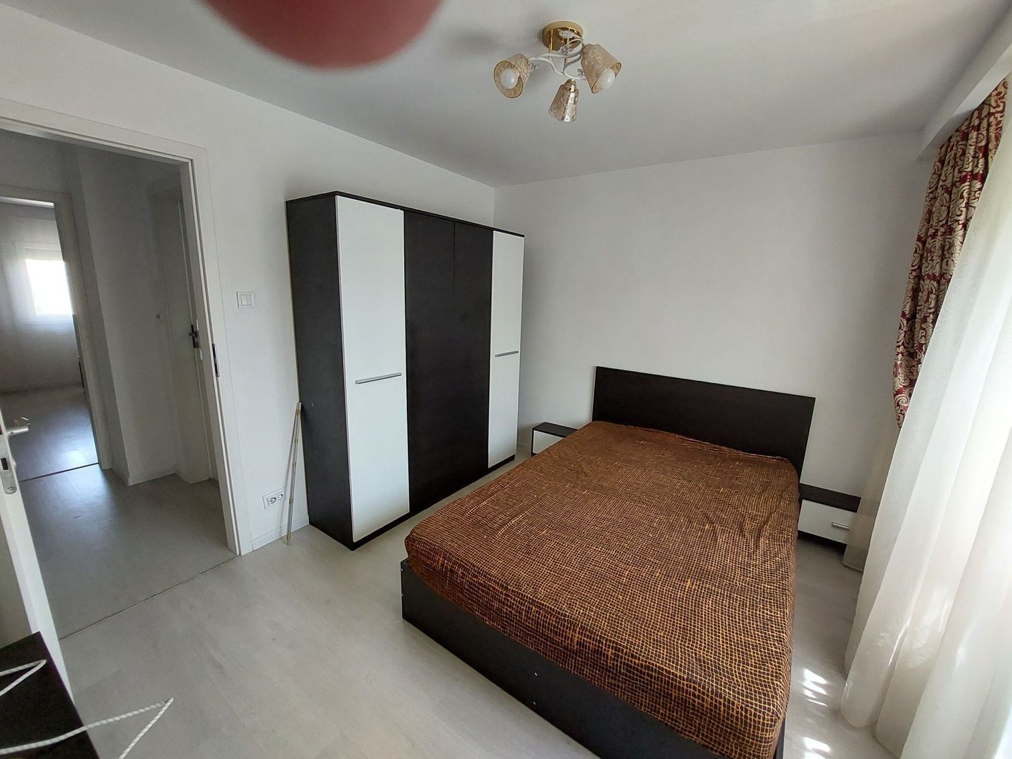 Apartament 3 camere Drumul Taberei_Favorit - Poză 2