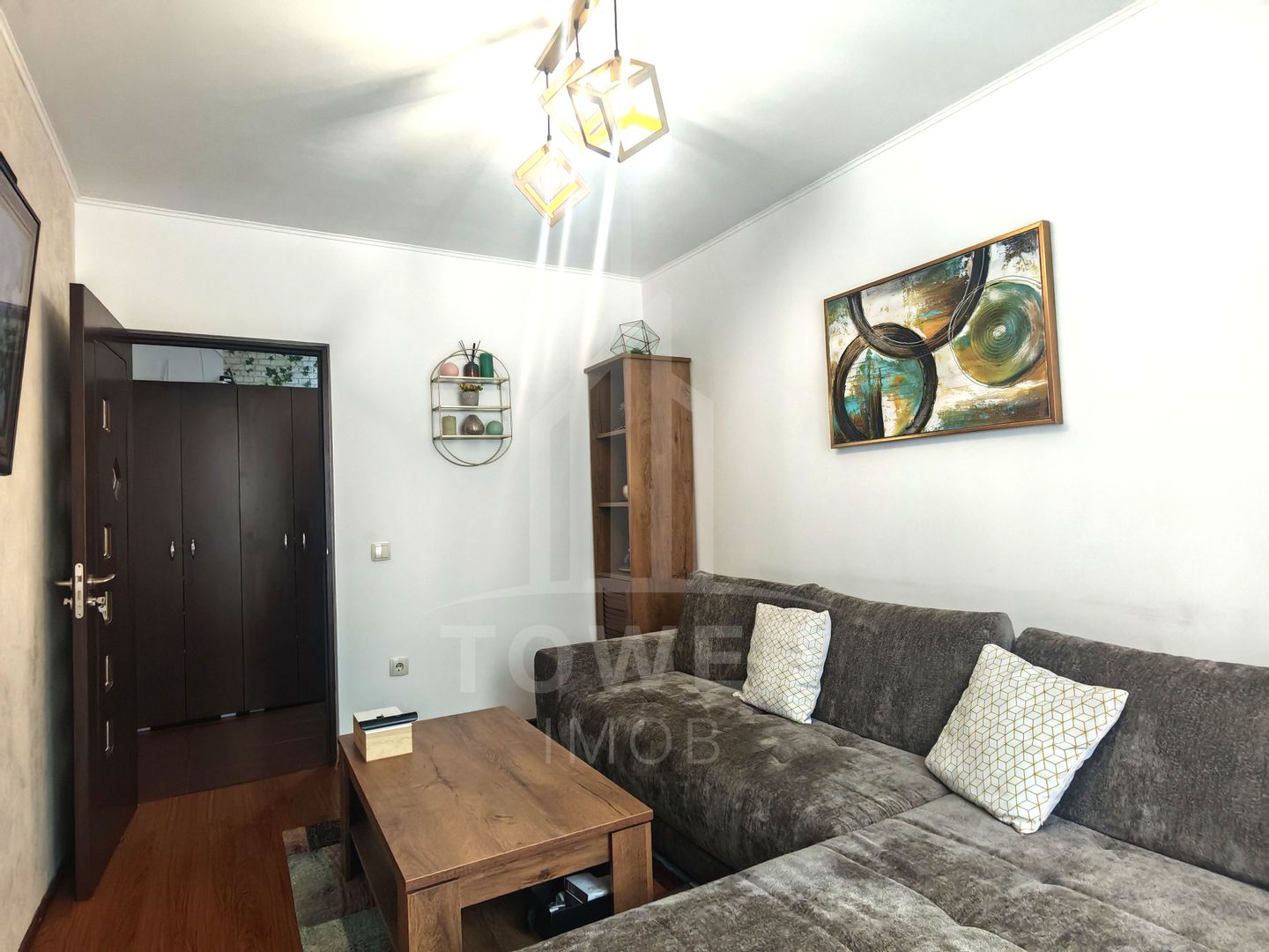 Apartament cu 3 camere 74 mp de vânzare în zona Turnisor - Poză 2