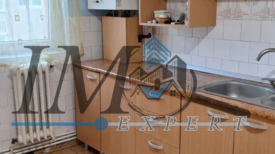 Apartament 3 camere suprafata 75 mp zona Cetate Piata et. 3 - Poză 4