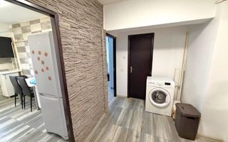 2 Decomandate Mobilat Utilat Calea Bucuresti Rotonda 52mp - Poză 8