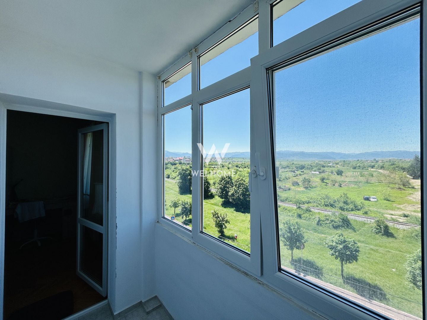 Apartament decomandat, cu 3 camere, 2 bai, 2 balcoane - Zona Strand - Poză 16