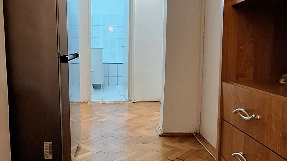 Apartament renovat cu 3 camere - zona Andrei Saguna - Poză 16