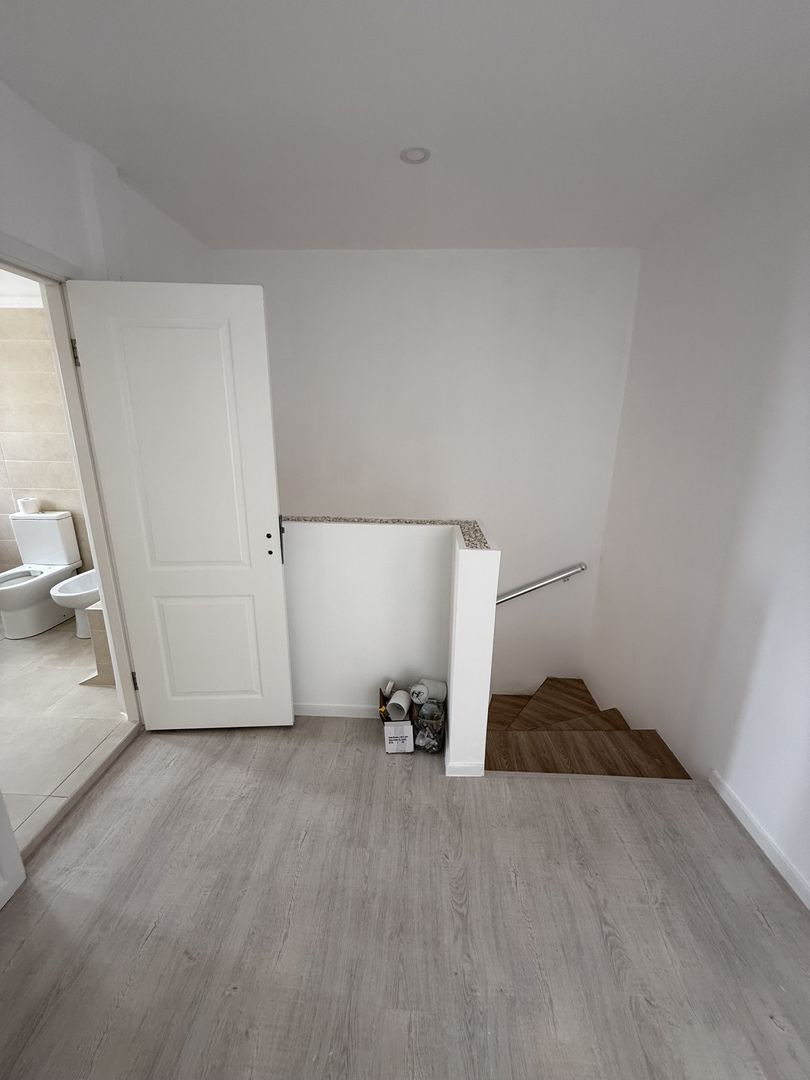 Vila 4 camere cu arhitectura deosebita langa pădure in Corbeanca ! - Poză 19