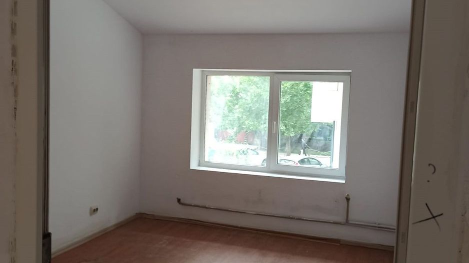 Spatiu, supr 11 mp, 1 minut metrou, pentru birou/cursuri/ateliere - Poză 6