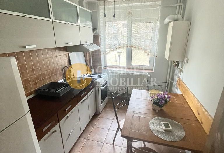 Apartament cu 3 camere decomandat - Etaj 1 - 67 mp - Podu Ros - Poză 4