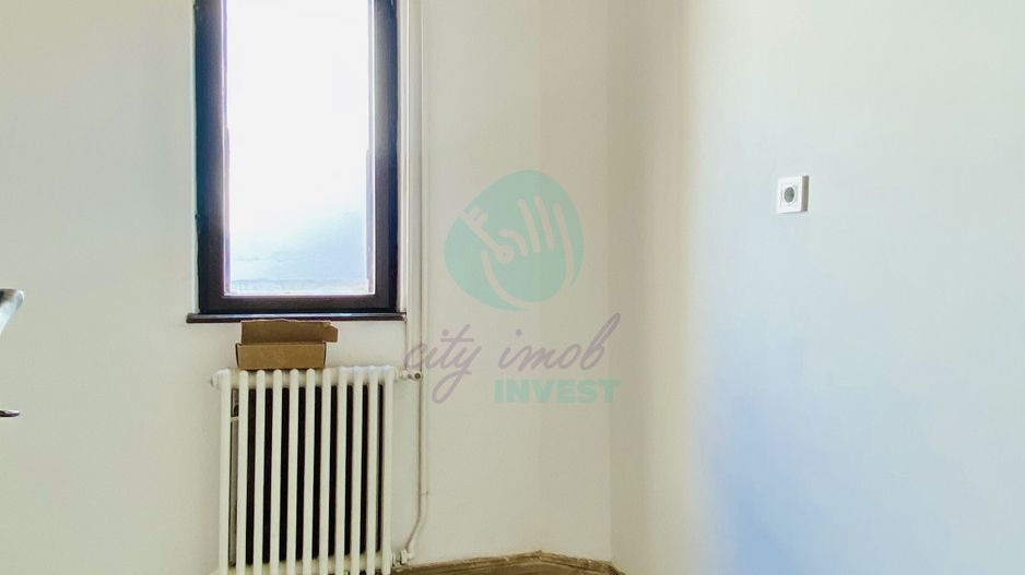 Apartament spatios cu 4 camere - Banu Manta - Poză 9