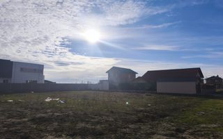 Terenuri intravilane de vânzare în Giroc, pe colț, 2 fronturi stradale - Poză 2