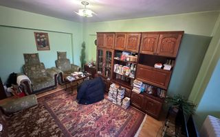 Gara – 56 mp, 2 camere decomandat, etaj 6/8 – 120.000 € - Poză 2