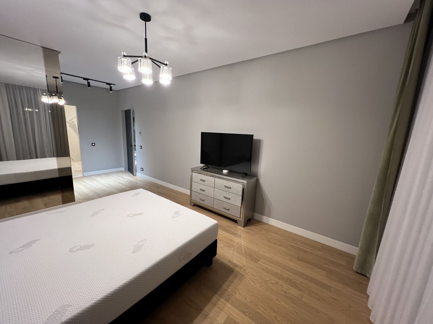 5 camere Lux Rahmaninov Residence vedere Parc Verdi - Poză 13