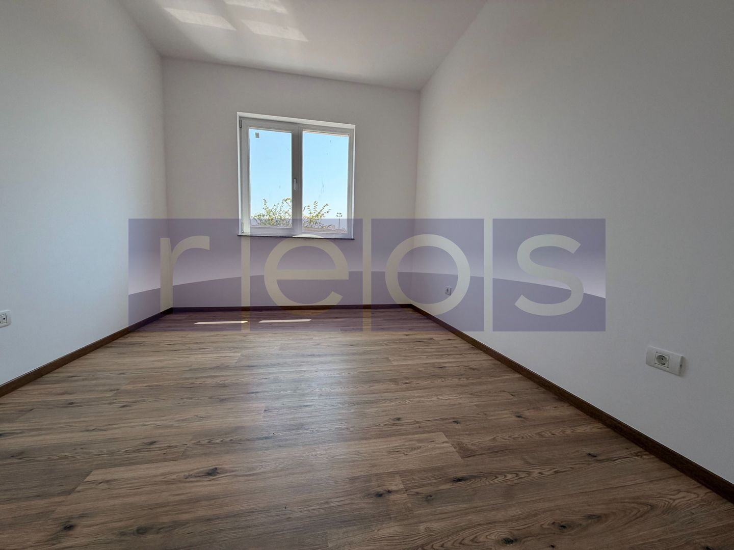 VANZARE CASA 5 CAMARERE | 400 MP | TUNARI - Poză 12