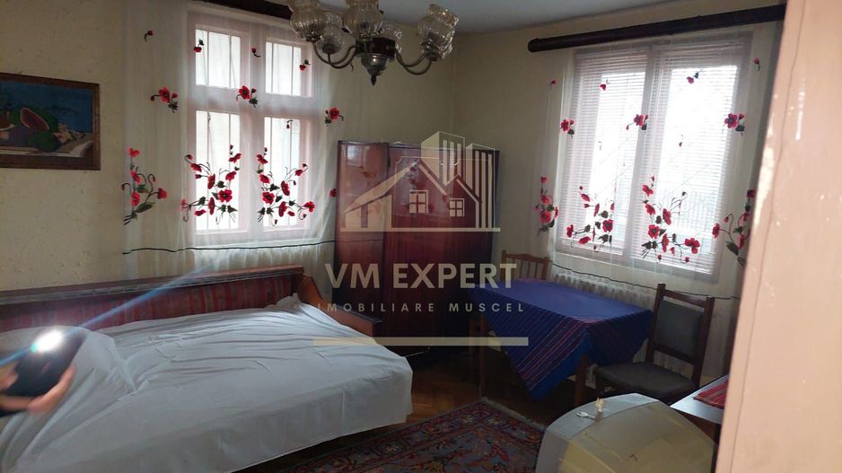 VILA 6 CAMERE, TEREN 300 MP, CAMPULUNG - Poză 8