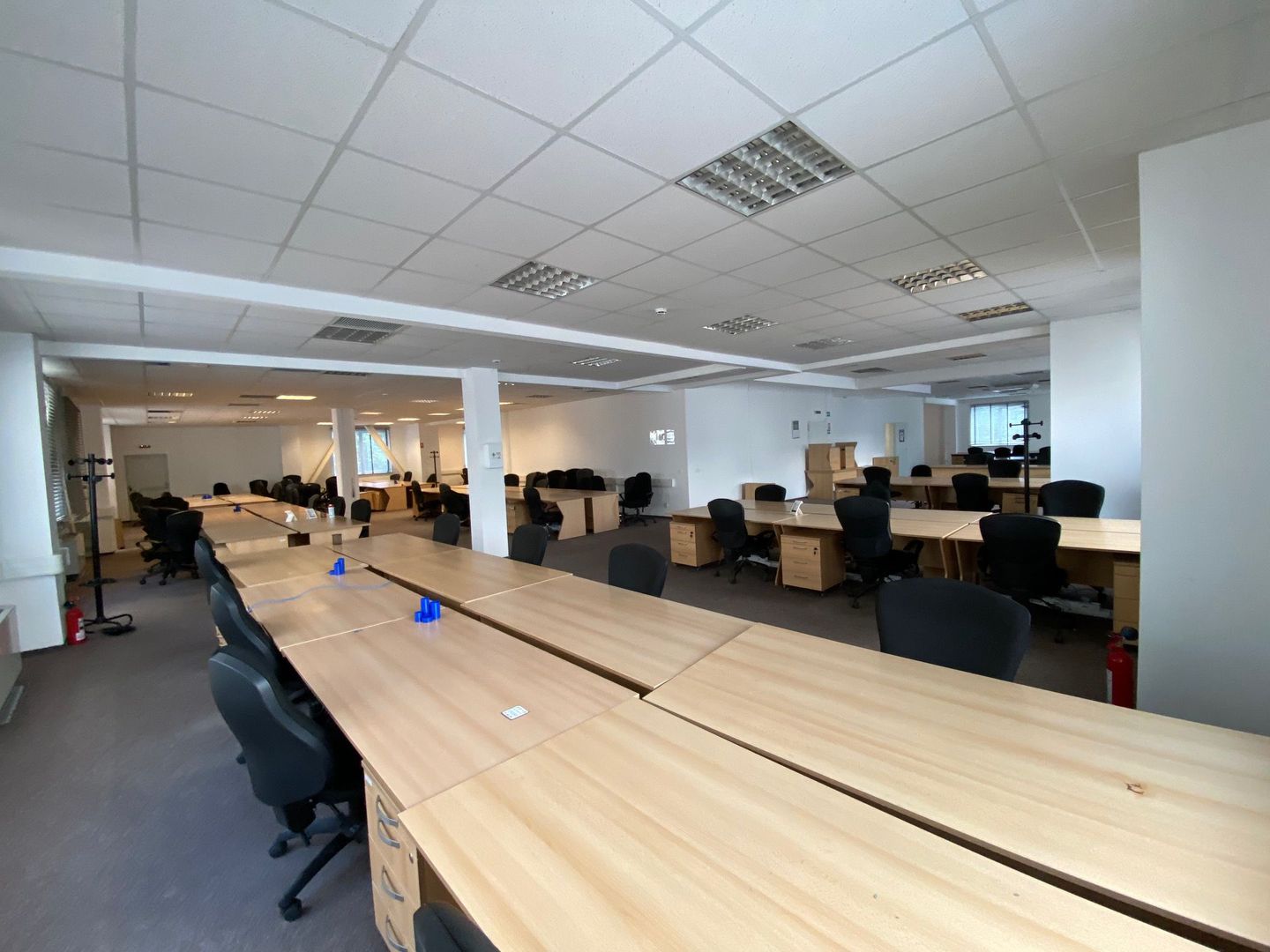 Cladire de  birouri - zona COMPLEX - Poză 5