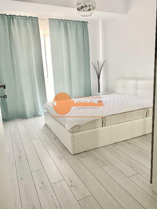 Garsoniera Grozavesti , Centrala propie , Metrou - Poză 2