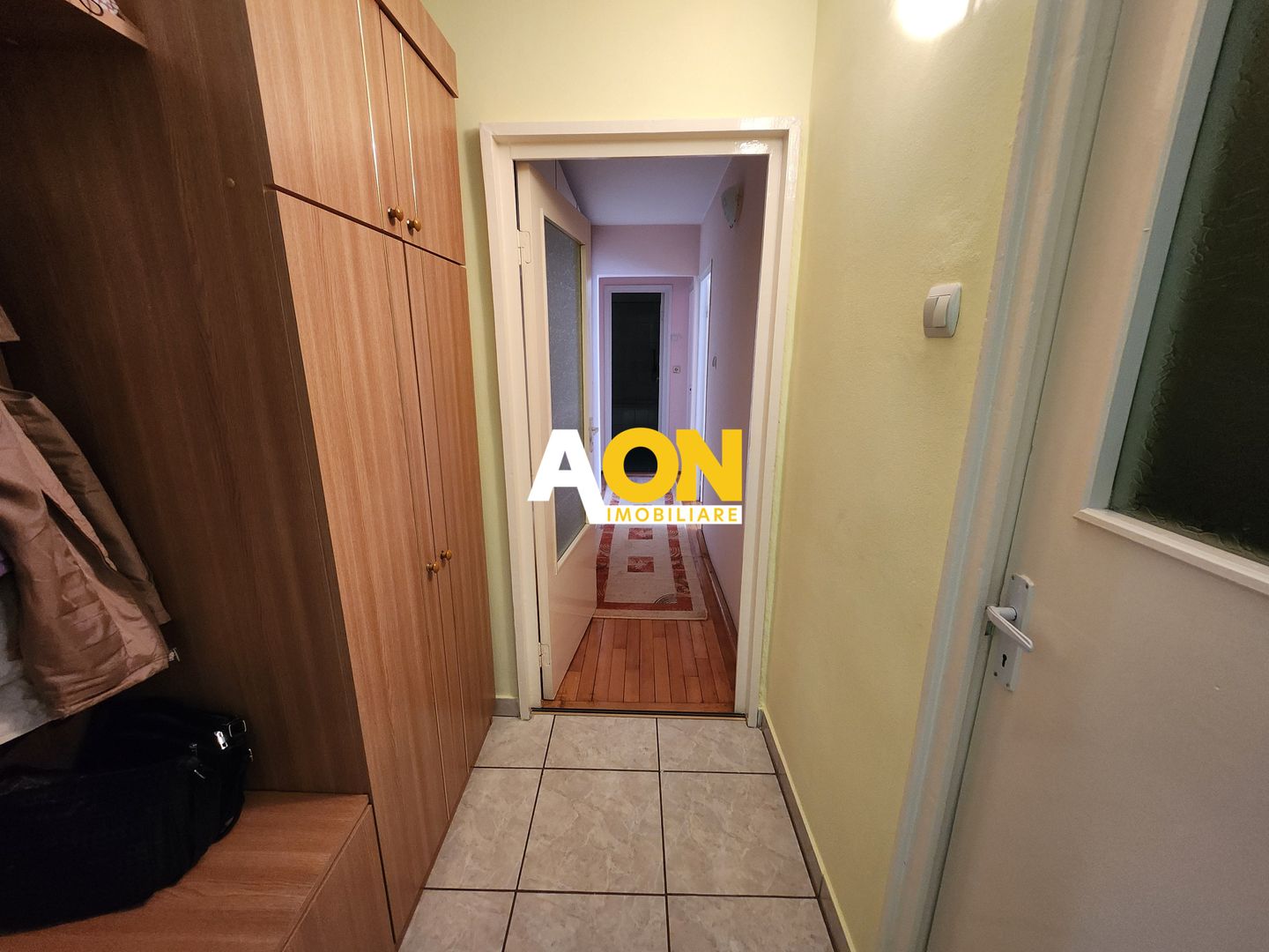 De vanzare apartament 3 camere, zona Cetate - Poză 12