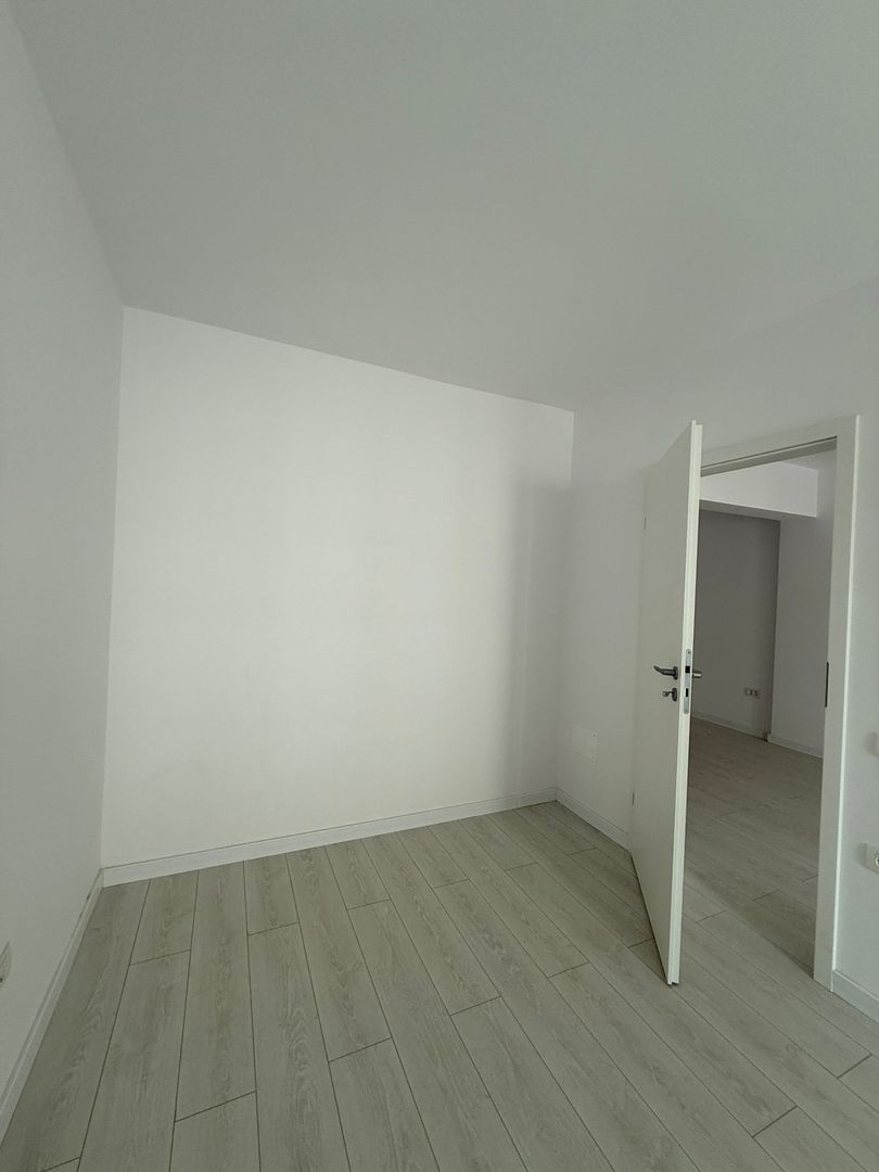 STUDIO-INCALZIRE PARDOSEALA,TRIPAN / COMPLEX CU PISCINA. METROU! - Poză 9