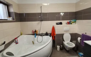 1/2 Duplex mobilat, utilat, cu garaj, D+P+1E, 397 mp teren, Cetate - Poză 15