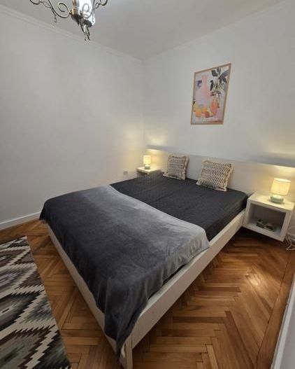 Apartament 2 camere, vedere catre Parcul Piata Romana, lângă Metrou - Poză 2
