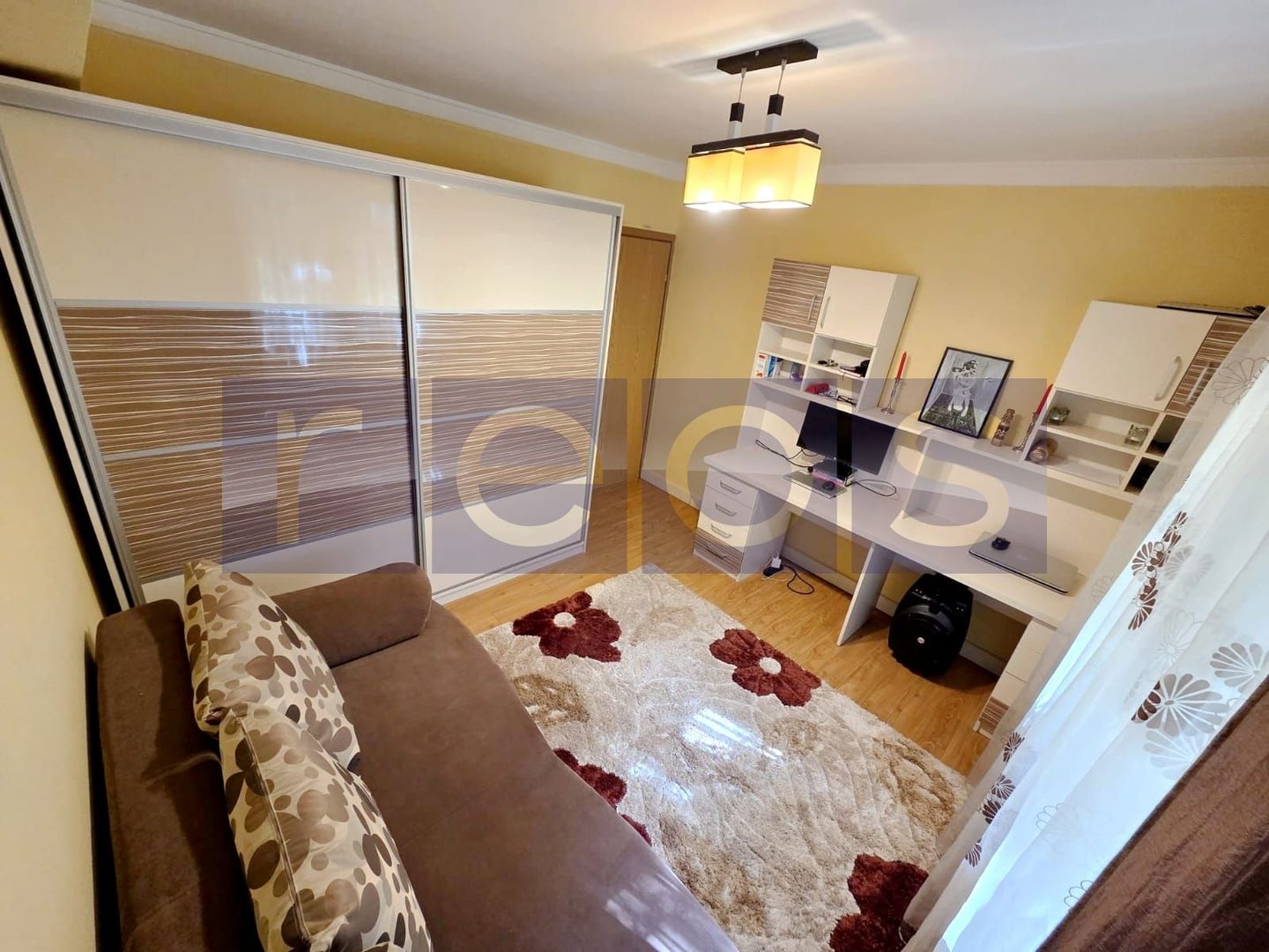 VANZARE 4 CAMERE DECOMANDAT TINERETULUI - PARCARE - Poză 2