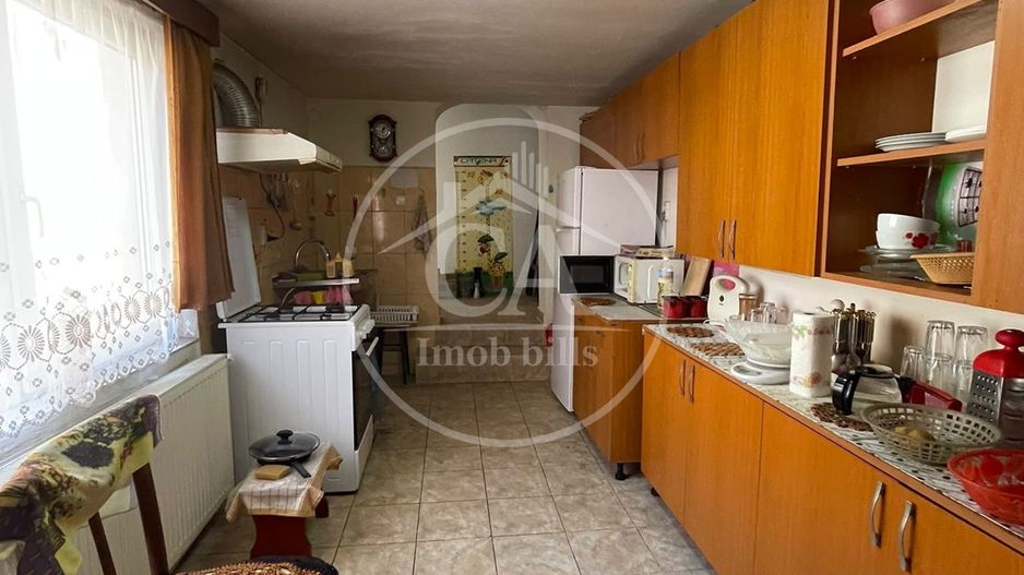 Casa de vanzare cu 4 camere in zona Nufaru,  Oradea - Poză 13