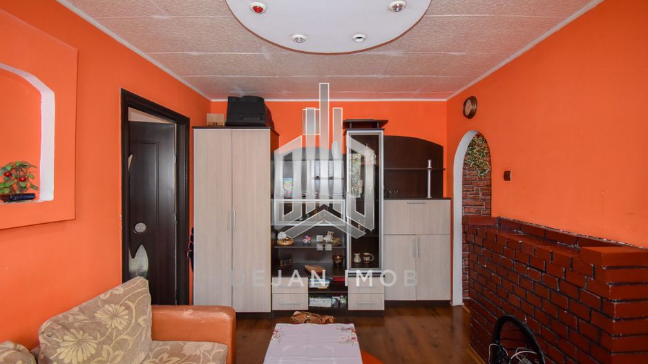 Apartament cu 2 camere de vânzare în Simeria, Sfantu Gheorghe - Poză 2