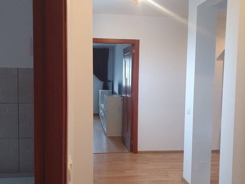 AP. 2 CAMERE DRUMUL TABEREI, BUCATARIE INCHISA, CURAT, METROU 2 MINUTE - Poză 6