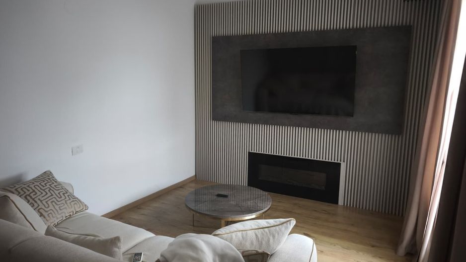 Apartament cu 3 camere si terasa de inchiriat in Cosmopolis - Poză 1