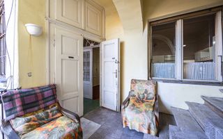 Apartament 4 camere semidecomandat, ultracentral, etaj 1 - Poză 2