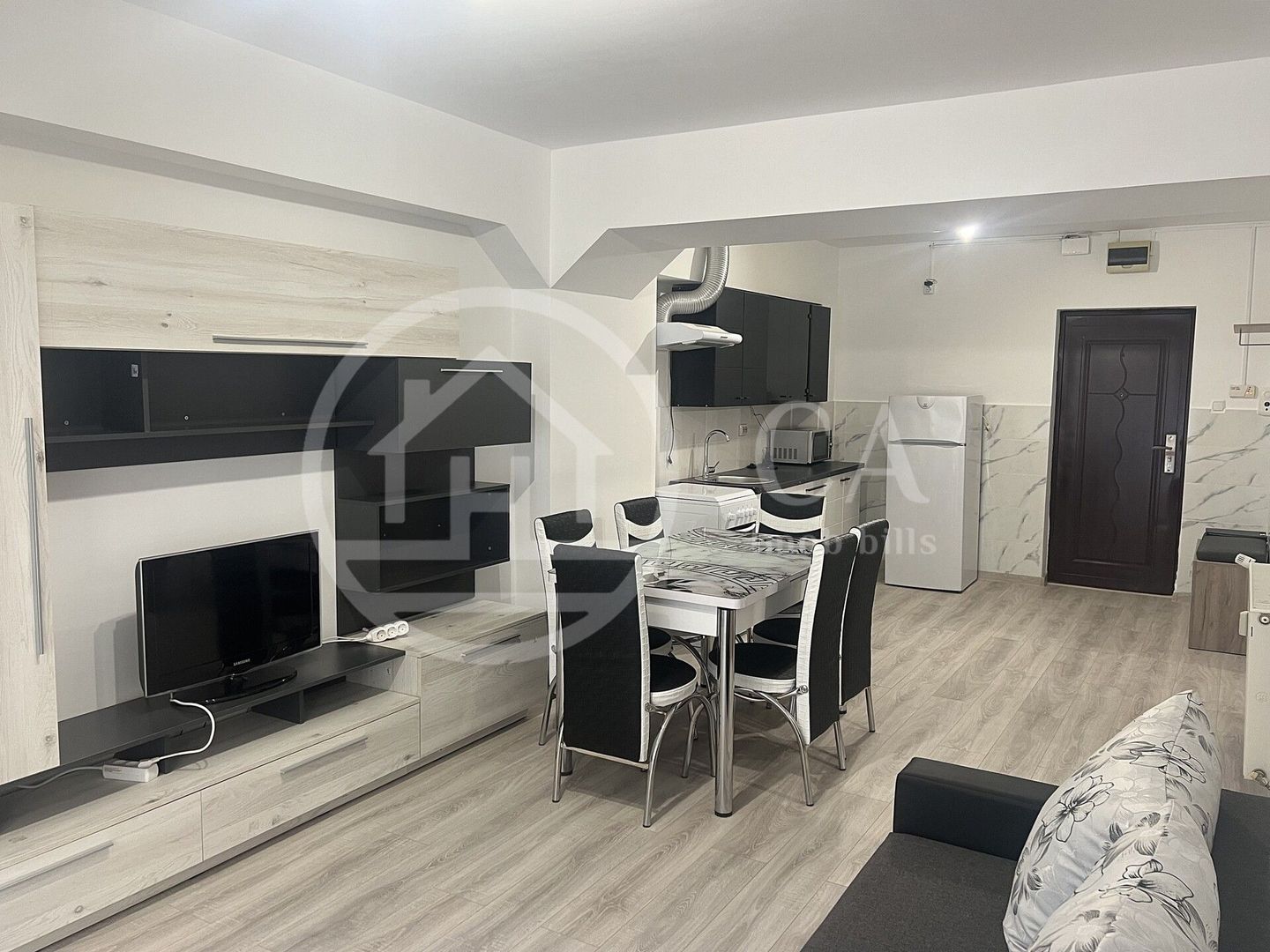 Apartament cu 2 camere de vanzare in Prima Nufarul Oradea - Poză 2