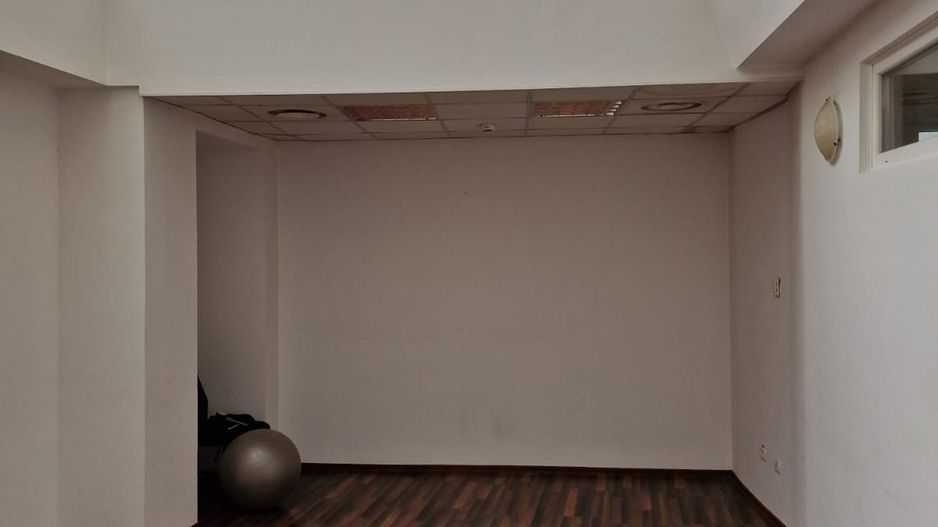 Birou deosebit 30 mp SAD - Poză 1