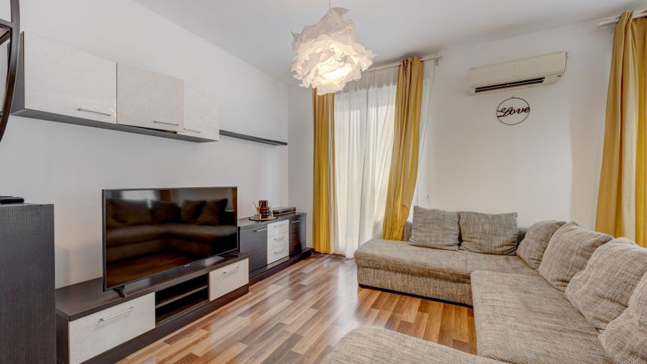 Apartament de 2 camere in Cosmopolis cu terasa de 50 mp, faza 1 - Poză 1